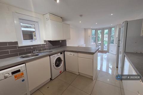 undefined, Elcot Avenue, London, SE15