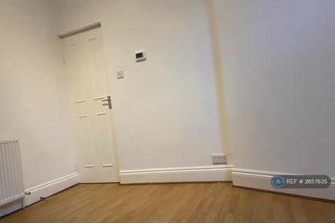 1 bedroom flat to rent, Carysfort Road, London, N8