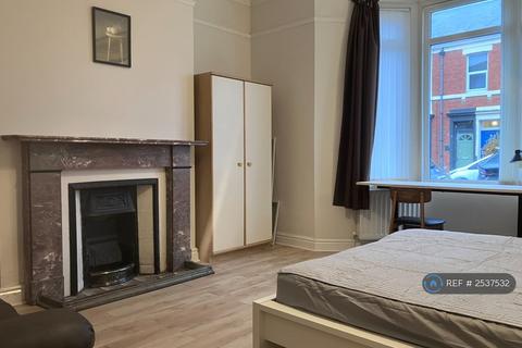 2 bedroom flat to rent, Glenthorn Road, Newcastle Upon Tyne, NE2