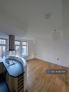 2 bedroom flat to rent, Mare Street, London, E8