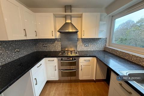 2 bedroom flat to rent, Marcourt Lawns, London, W5
