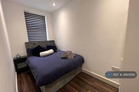 3 bedroom flat to rent, Finchley Road, London, NW11
