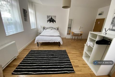 Studio to rent, Lansdowne Road, Leicester, LE2