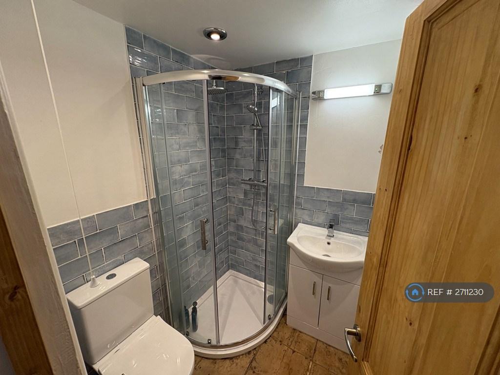 Shower Room 1