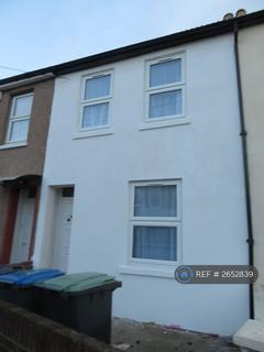 4 bedroom terraced house to rent, Town Road, London, N9