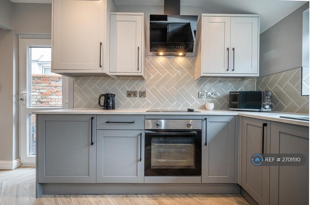 Communal Kitchen