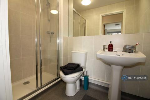 8 bedroom terraced house to rent, Sparkford Close, Winchester, SO22