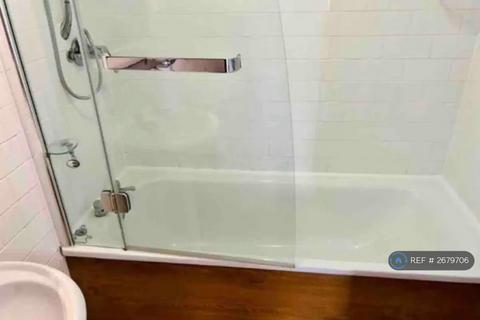 3 bedroom flat to rent, Milnpark Gardens, Glasgow, G41