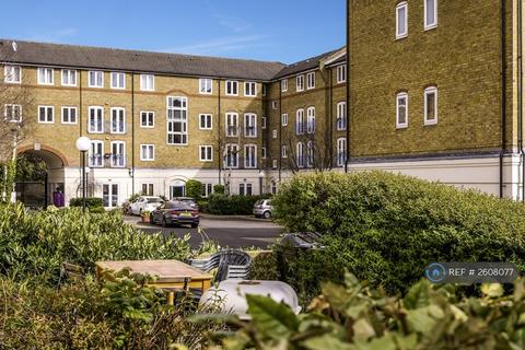 2 bedroom penthouse to rent, City Walk, Shoreditch, London, E2