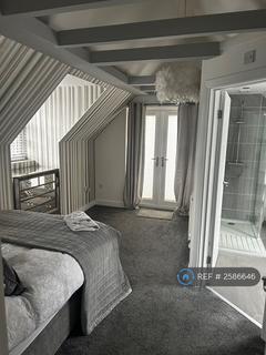 4 bedroom detached house to rent, Well Bank Road, Washington, NE37