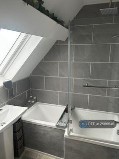 4 bedroom detached house to rent, Well Bank Road, Washington, NE37