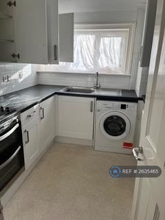 2 bedroom flat to rent, Surbiton Hill Road, Surbiton, KT6