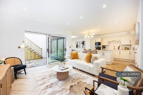 3 bedroom detached house to rent, Bethel Road, Sevenoaks, TN13