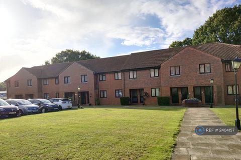2 bedroom flat to rent, Loudon Court, Ashford, TN23