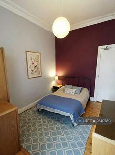 3 bedroom flat to rent, Clarence Drive, Glasgow, G12