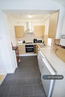 3 bedroom terraced house to rent, Blandford Road, Salford, M6