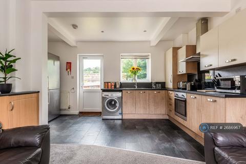 5 bedroom semi-detached house to rent, Colbourne Avenue, Brighton, BN2