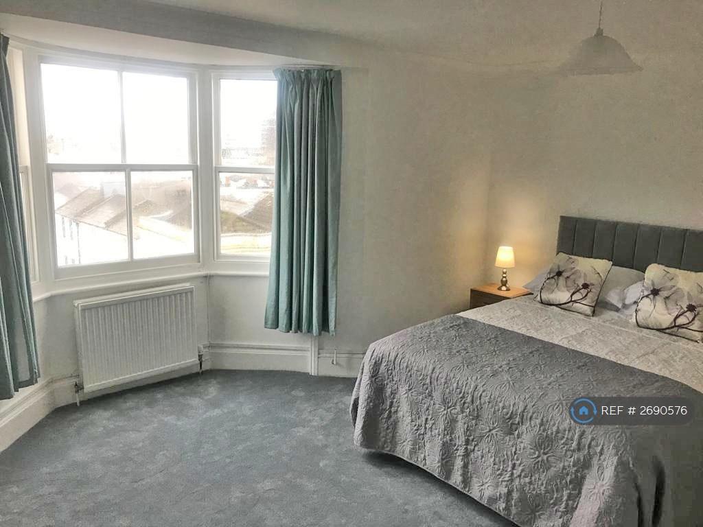 Ensuite Large Double Bedroom
