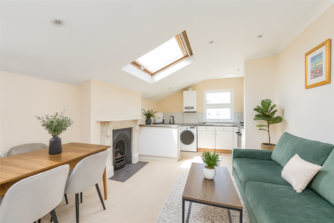 1 bedroom flat to rent, Kingscourt Road, London SW16