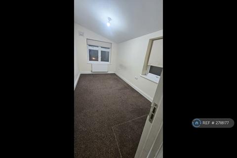 2 bedroom flat to rent, Barrington Road, London, E12
