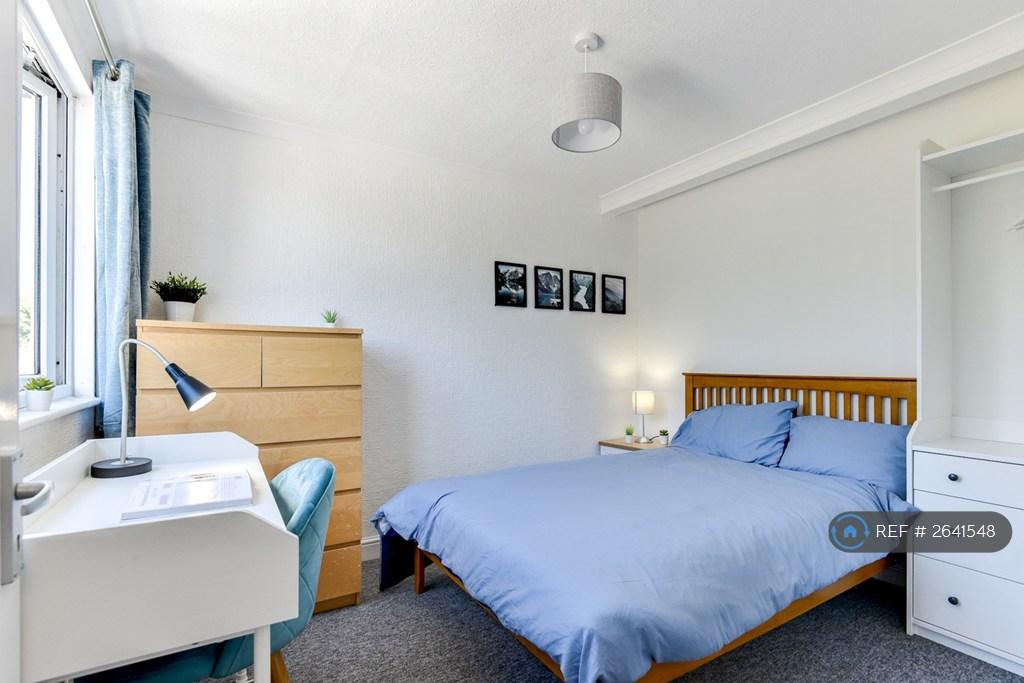 Bedroom 5