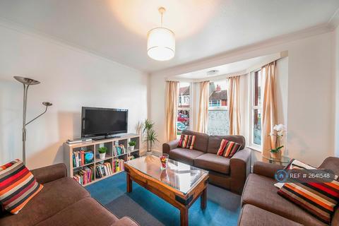 1 bedroom in a house share to rent, Hollingbury Road, Brighton, BN1