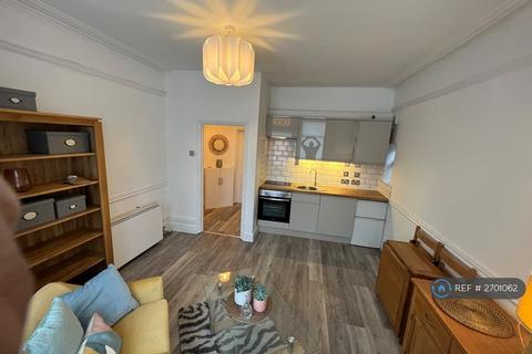 undefined, Basingstoke Road, Reading, RG2