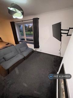 1 bedroom in a house share to rent, Gales Drive, Crawley, RH10