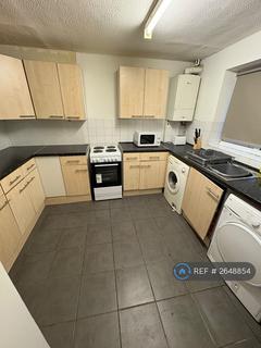 1 bedroom in a house share to rent, Gales Drive, Crawley, RH10