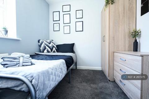 1 bedroom in a house share to rent, Poppleton Close, Coventry, CV1