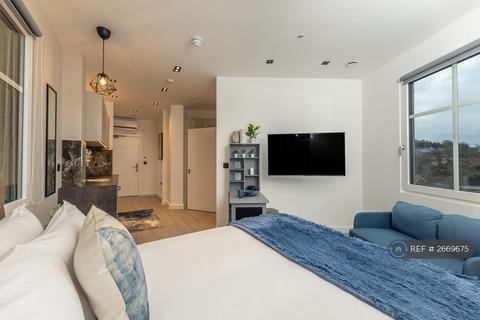 Studio to rent, Lowlands Road, Harrow, HA1