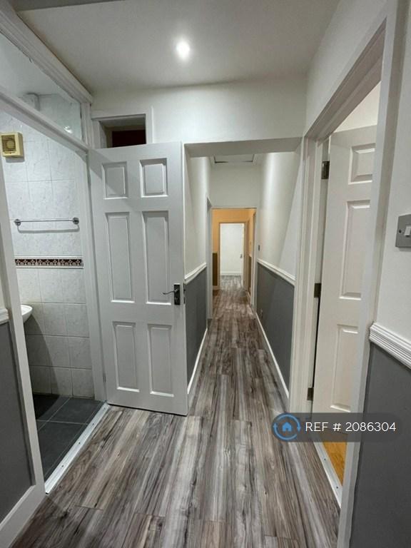 Upstairs Corridor