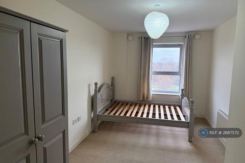 undefined, Queen Mary Avenue, London, E18