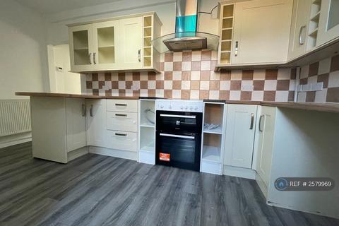 3 bedroom terraced house to rent, Station Road, Haydock, St. Helens, WA11