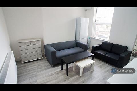 5 bedroom terraced house to rent, Wayland Road, Sheffield, S11