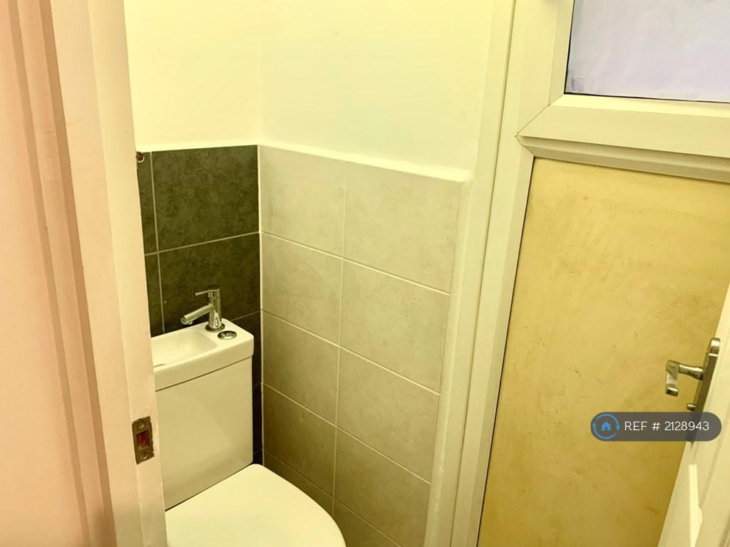 Separate Wc And Basin