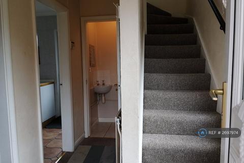 2 bedroom end of terrace house to rent, Lincoln Road, Doncaster, DN2