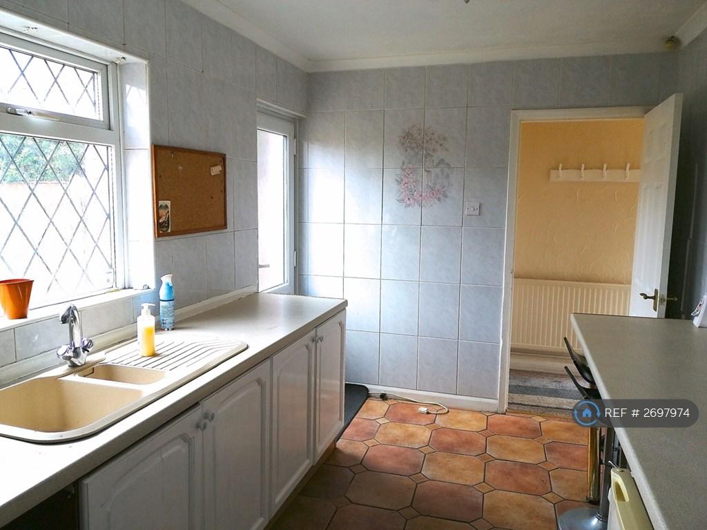 Kitchen 2