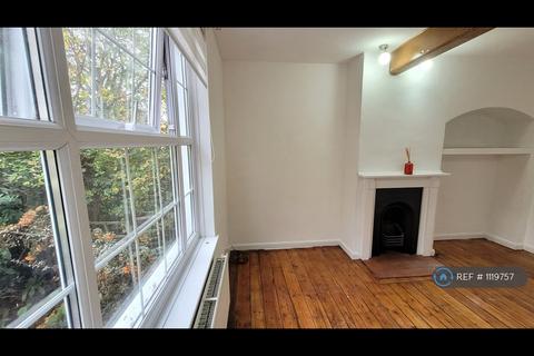 2 bedroom terraced house to rent, Bodmin Grove, Morden, SM4