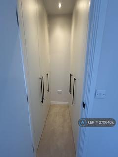 2 bedroom flat to rent, Ashwood House, Camberley, GU15