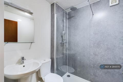 3 bedroom flat to rent, Sienna Gardens, Edinburgh, EH9