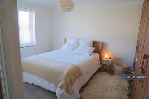 2 bedroom semi-detached house to rent, De Luci Park, Truro, TR1