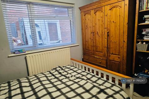 undefined, Leagrave High Street, Luton, LU4