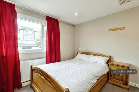 undefined, Auckland Close, Nottingham, NG7