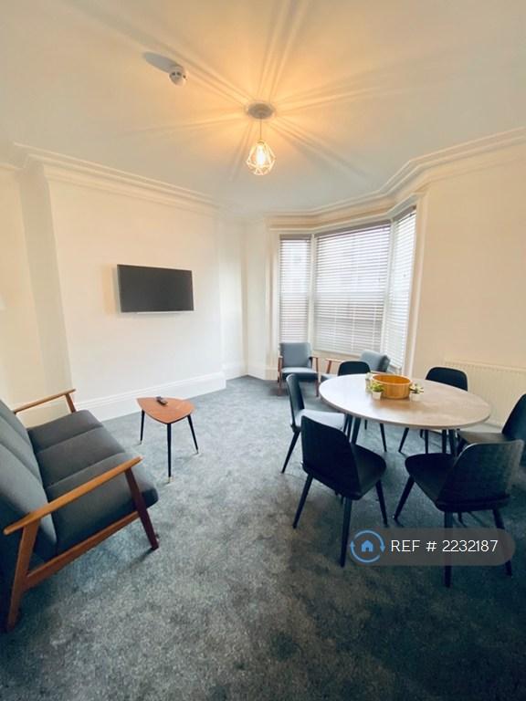 Shared Lounge/Diner