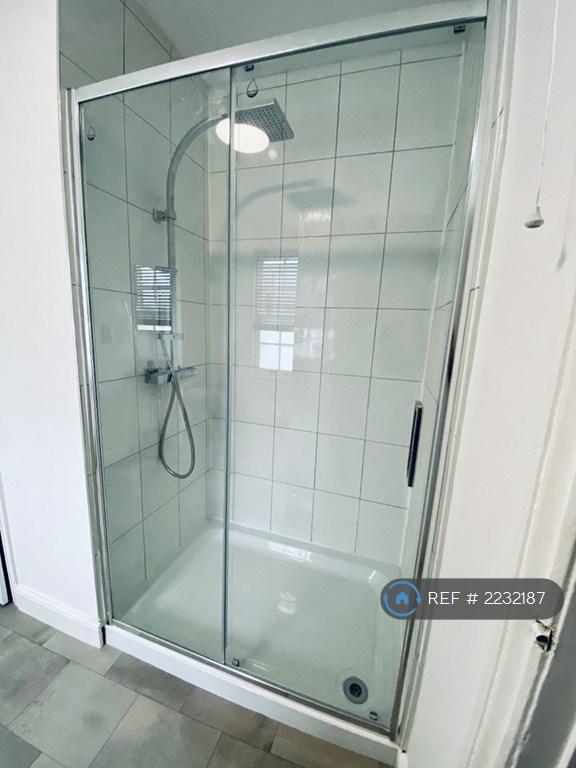 Shared Bathroom - Shower