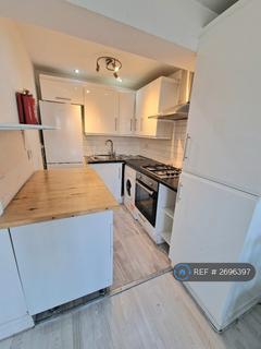 3 bedroom flat to rent, Morden Road, London, SW19