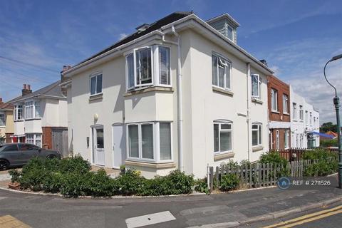 2 bedroom flat to rent, Marie Court, Bournemouth, BH9