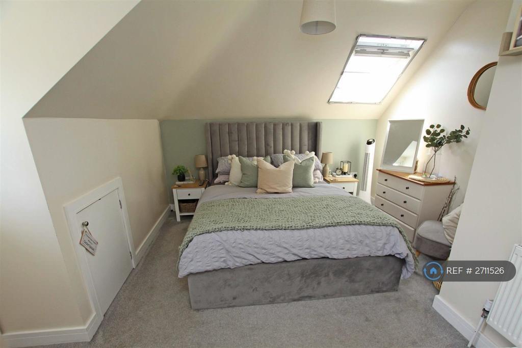Master Bedroom + Wardrobe & Office Space