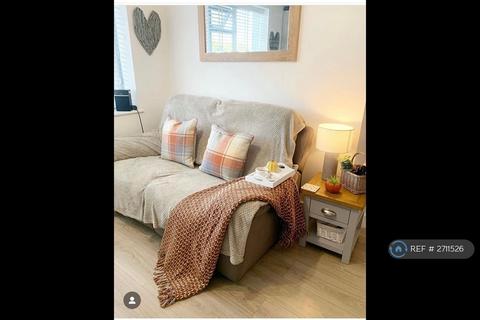 2 bedroom flat to rent, Marie Court, Bournemouth, BH9